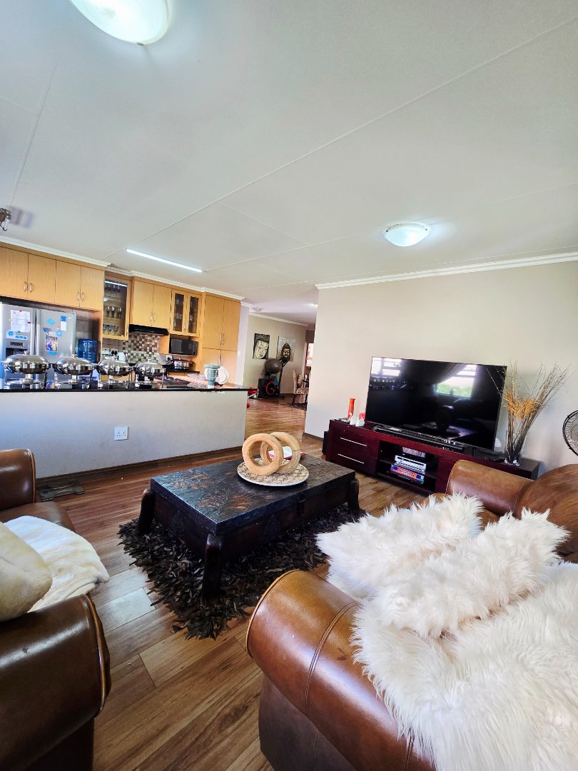 3 Bedroom Property for Sale in Wilkoppies North West